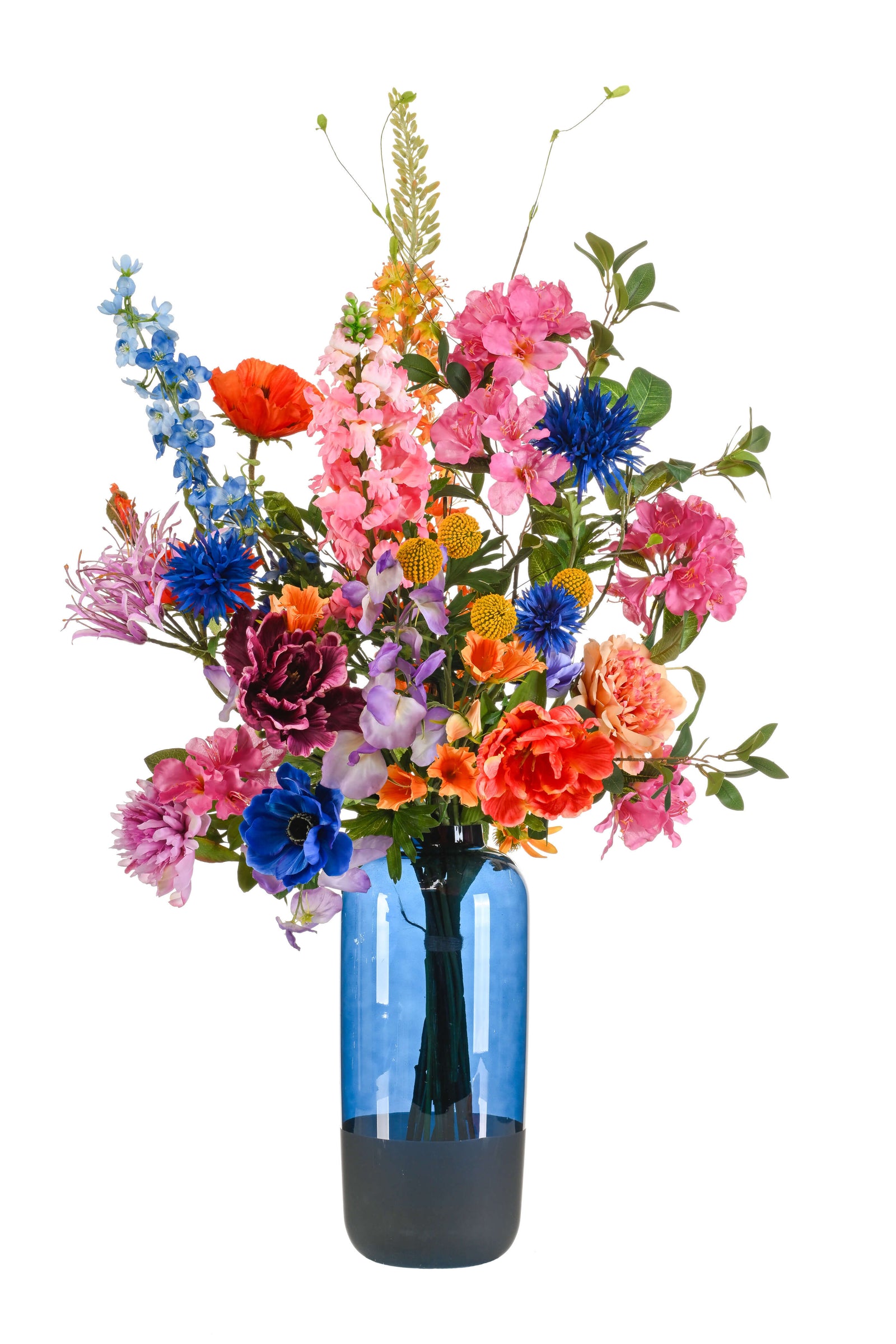 Kunstbloemen boeketten in een blauwe vaas met kleurrijke zijden bloemen, ideaal als onderhoudsvrije decoratie voor elk interieur.